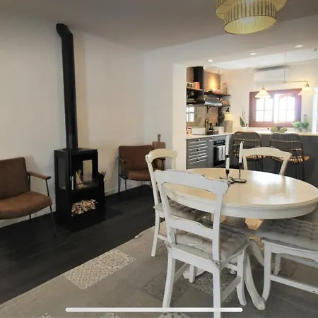 Cozy Townhouse Old Town מלון 4*