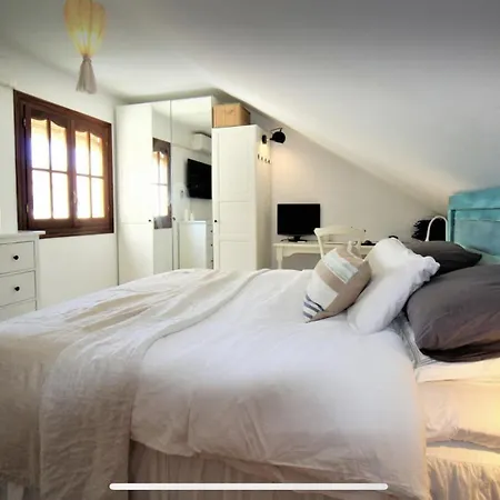 Cozy Townhouse Old Town 4*